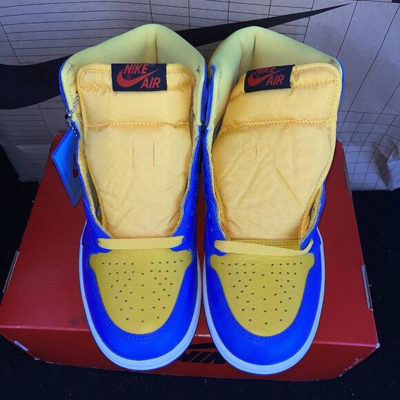 NEW Nike Air Jordan 1 Retro High OG Reverse Laney FD2596-700 Women Size 6 - Picture 4 of 9